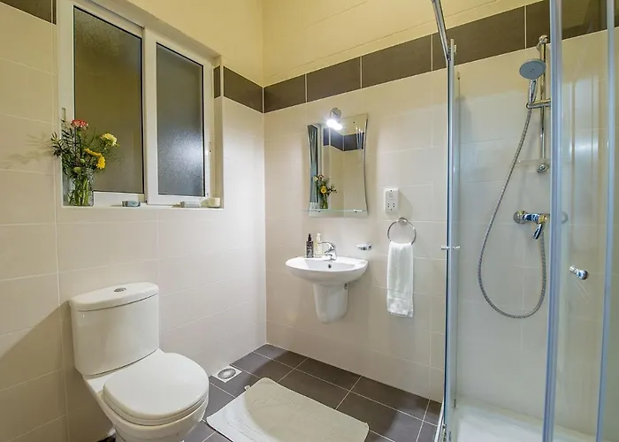 The Harbour カントリーハウス アインシーレム